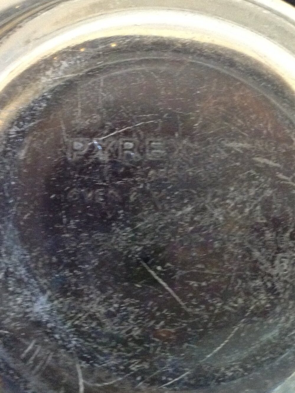 (2) Pyrex Mixing Bowls 1 Ribbed 1 Plain Iconic Quality Nostalgic Glass Cabincore - Picture 5 of 6